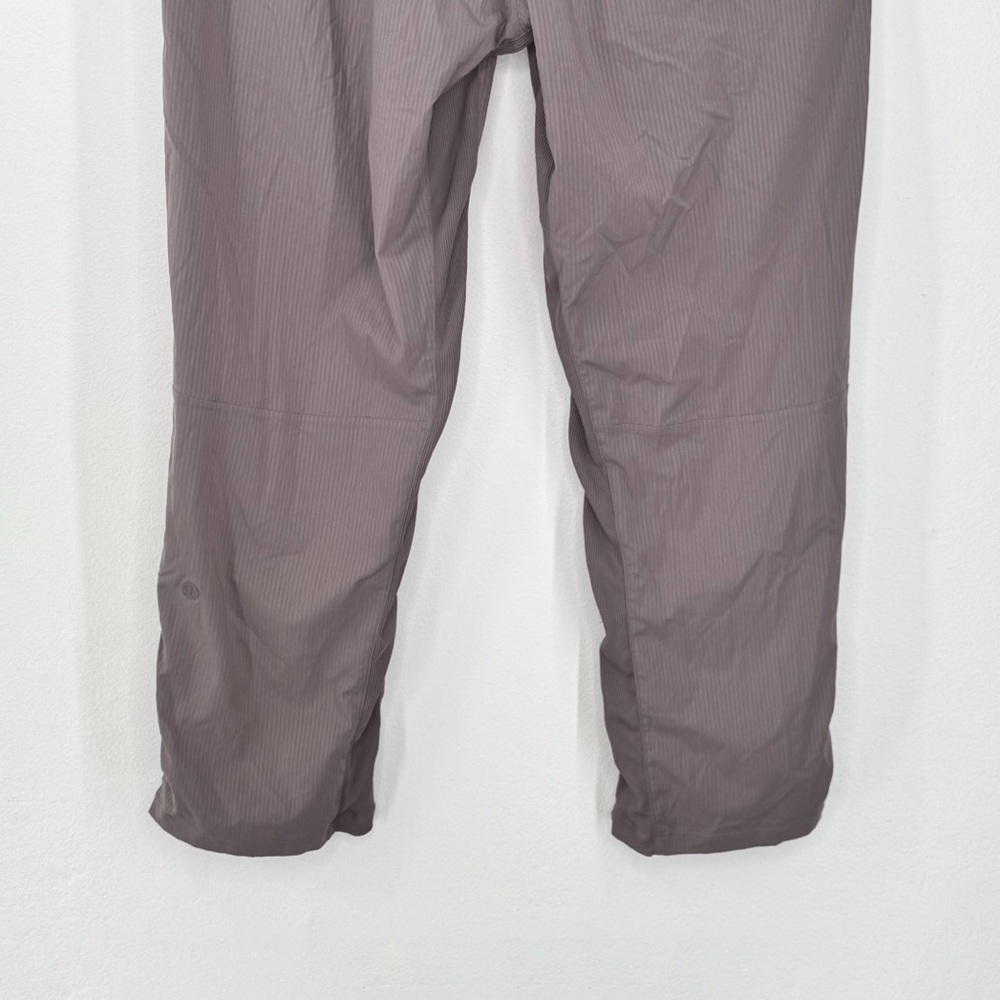 Lululemon Beyond The Studio Crop Pants in Lunar Rock Women’s Size 8 - Picture 6 of 11